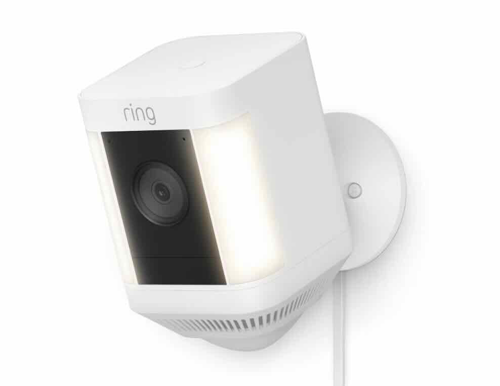 Ring Spotlight Cam Plug-in Plus - 4 packs image 1