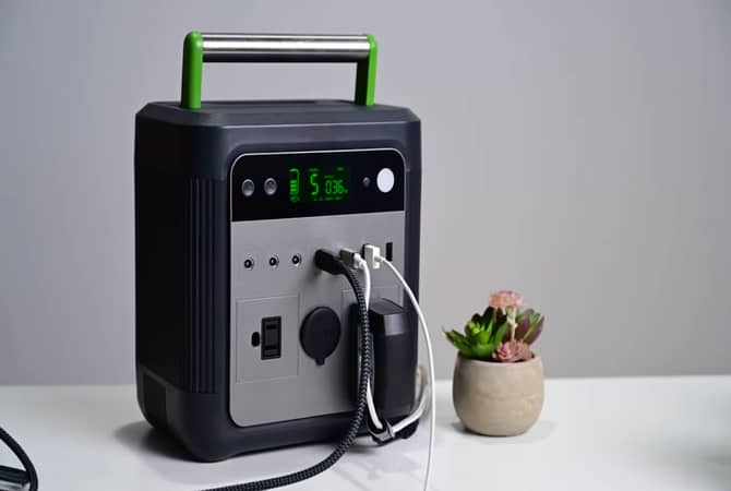 Zendure SuperBase 500 Portable Power Station image 2