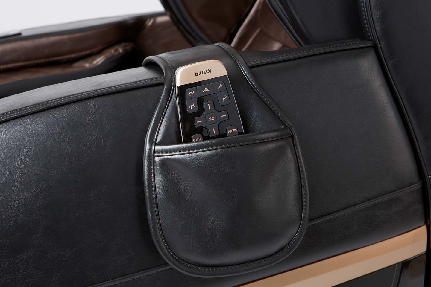 Kyota Kokoro™ M888 4D Massage Chair - Refurbished image 5