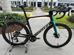 Scott Foil RC supersonic edition 56cm Sram Force AXS Roval CLX carbon wheelset- Pre-Owned